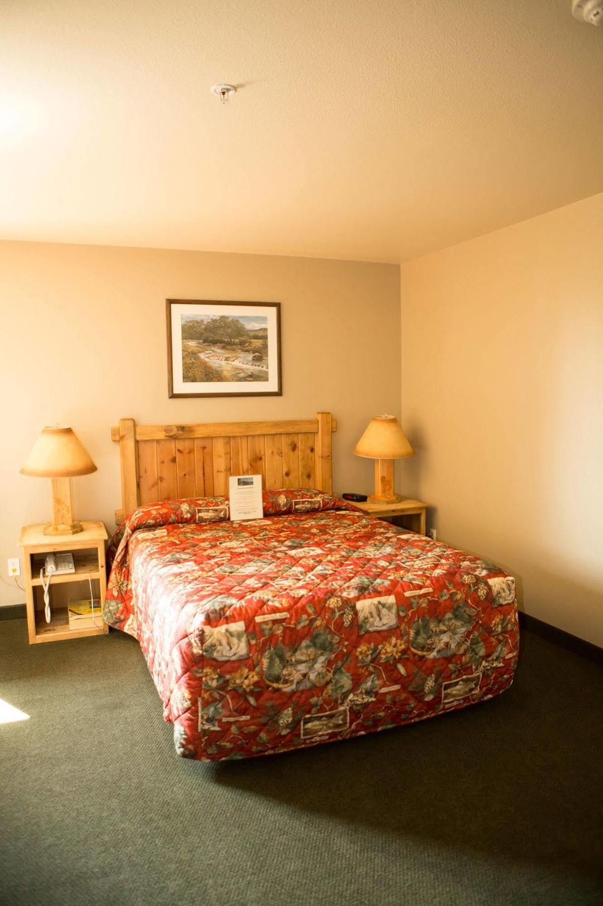 Boulder Creek Inn Donnelly Luaran gambar